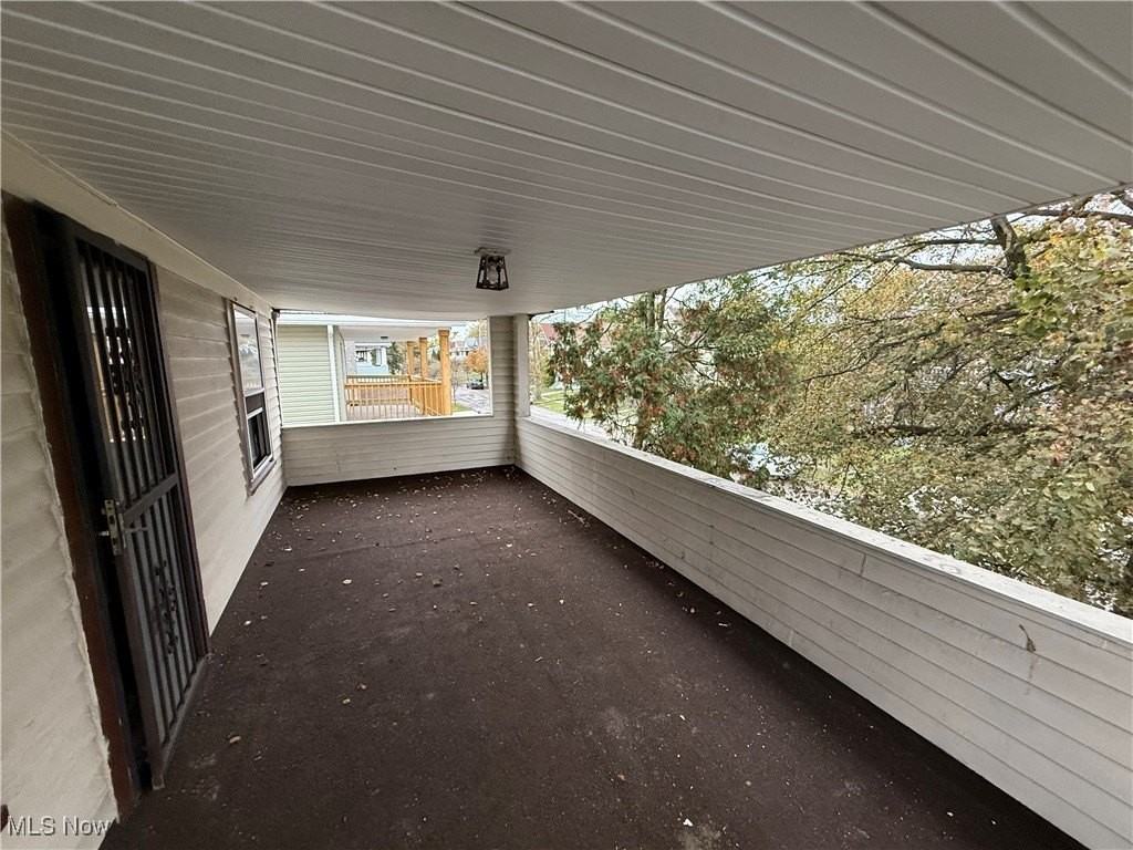 4124 E 139th St Unit 2 #2 - Photo 3 of 10