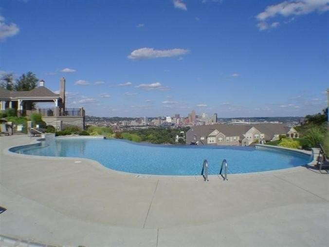 459 Pinnacle Way - Photo 3 of 29