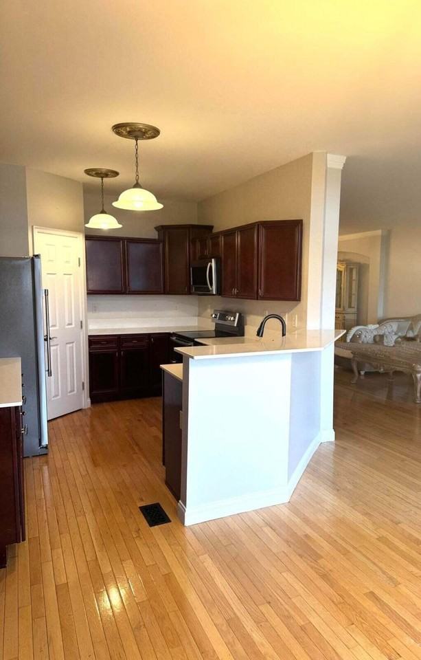 459 Pinnacle Way - Photo 7 of 29