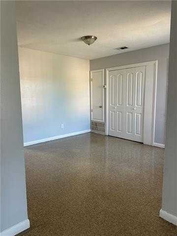 1918 Shalett St - Photo 3 of 8