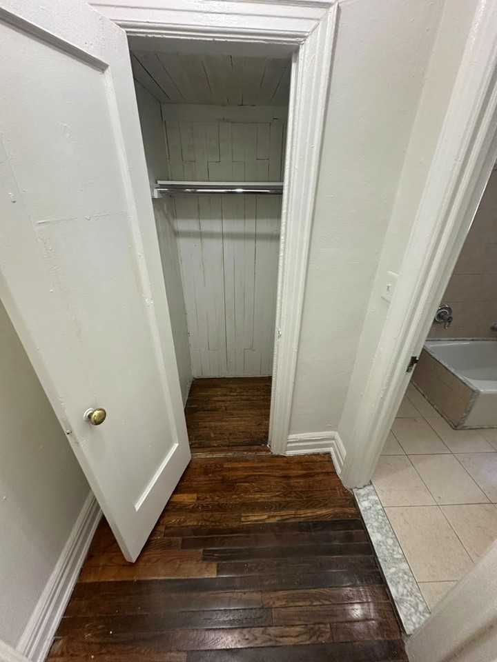 4141 46th St - Photo 5 of 8