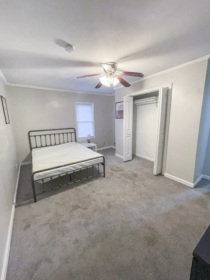 Janet Ln - Photo 3 of 9