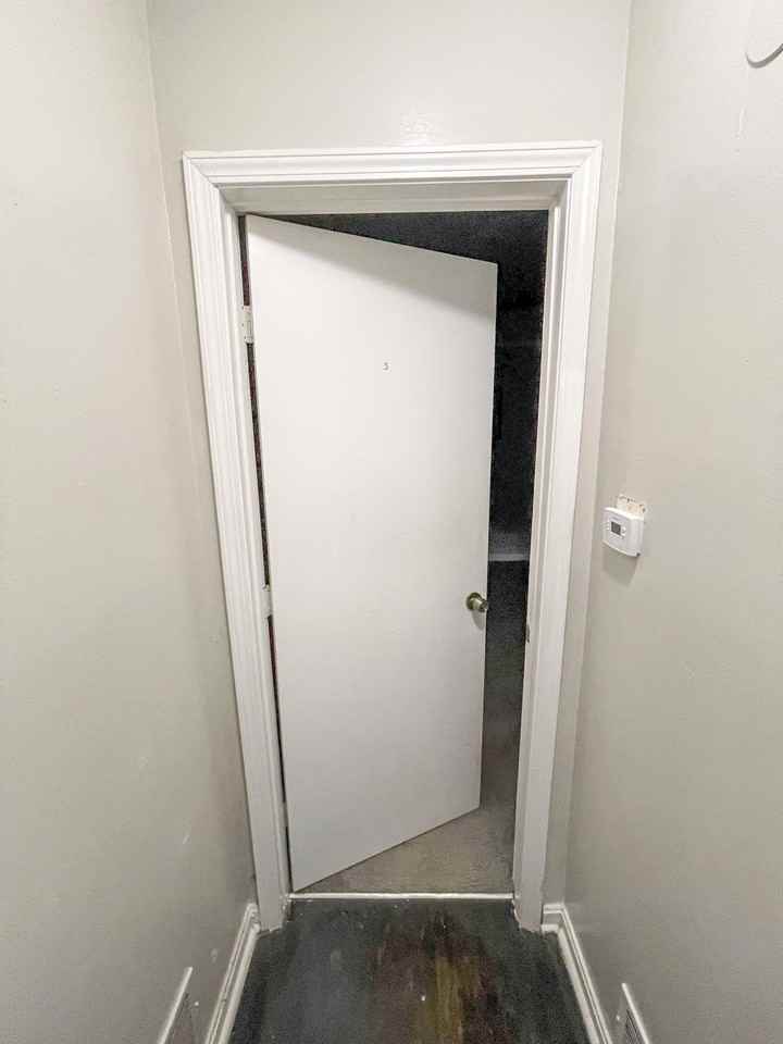 Janet Ln - Photo 5 of 9