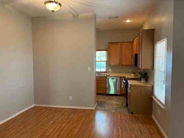 2316 Clermont Ln - Photo 7 of 18