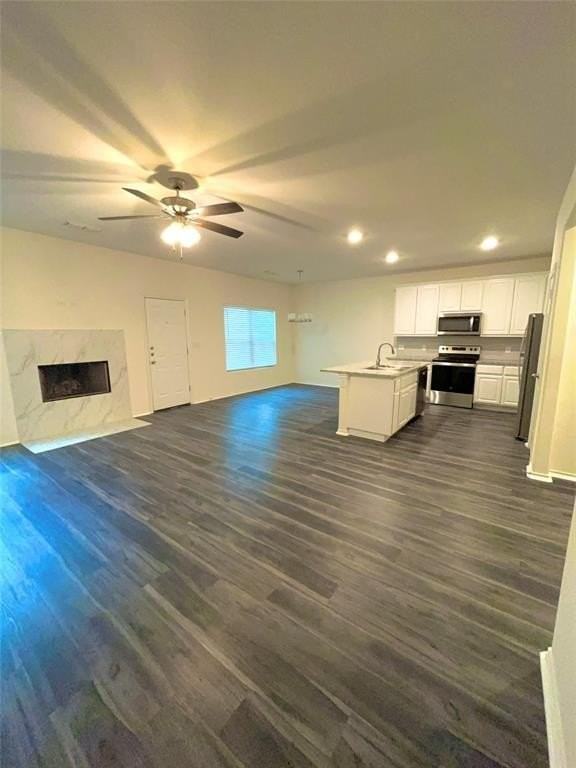 103 E 15th St - Photo 3 of 17