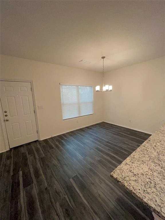103 E 15th St - Photo 6 of 17