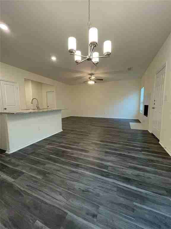 103 E 15th St - Photo 7 of 17
