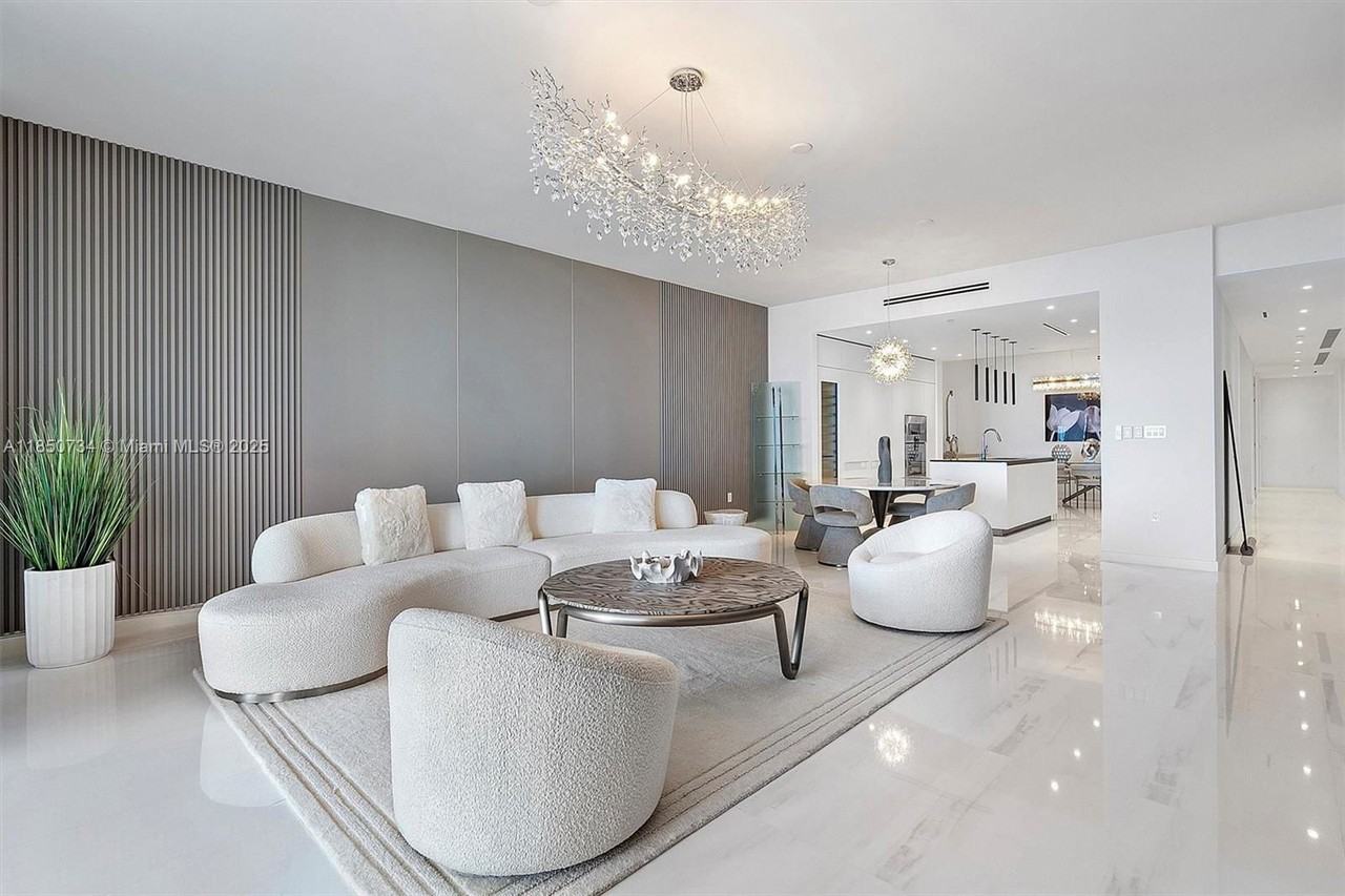 300 Biscayne Boulevard Way #1604 - Photo 5 of 8