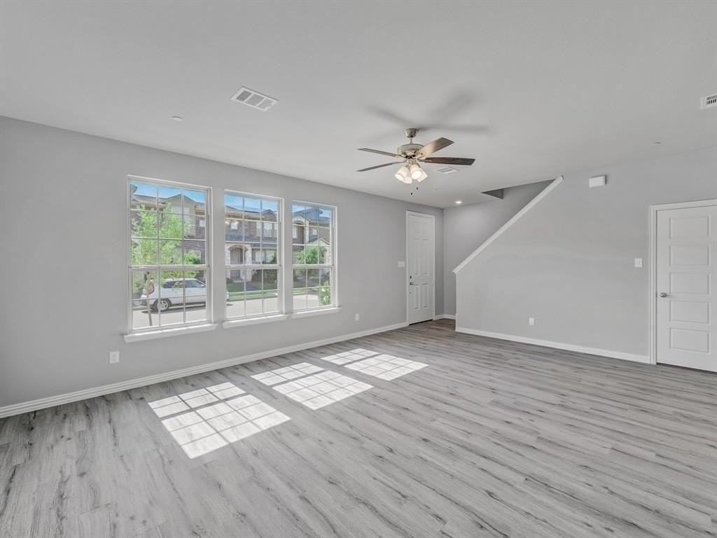 3112 Solana Cir - Photo 4 of 31