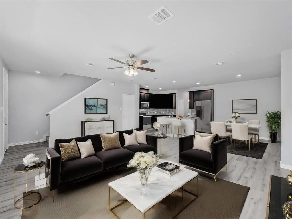 3112 Solana Cir - Photo 5 of 31