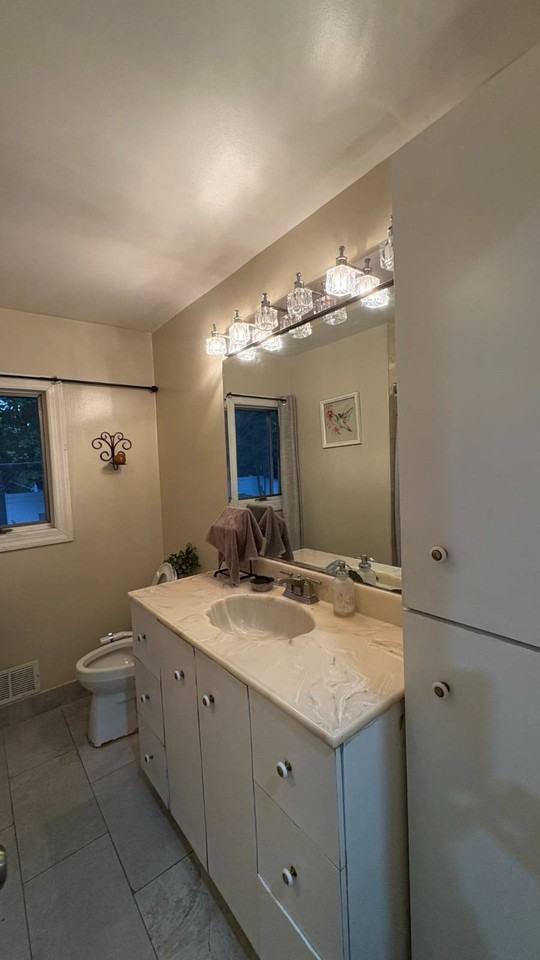 8 Howard St - Photo 6 of 9