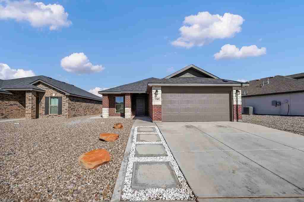 1305 E 94th St - Photo 3 of 24