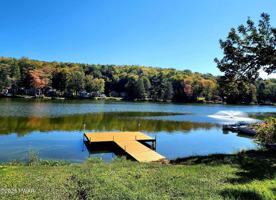 featured image of 482 Lakeview Dr