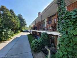 featured image of 2753 10th St