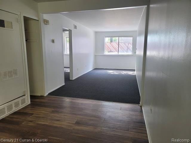 2753 10th Street - Photo 5 of 10