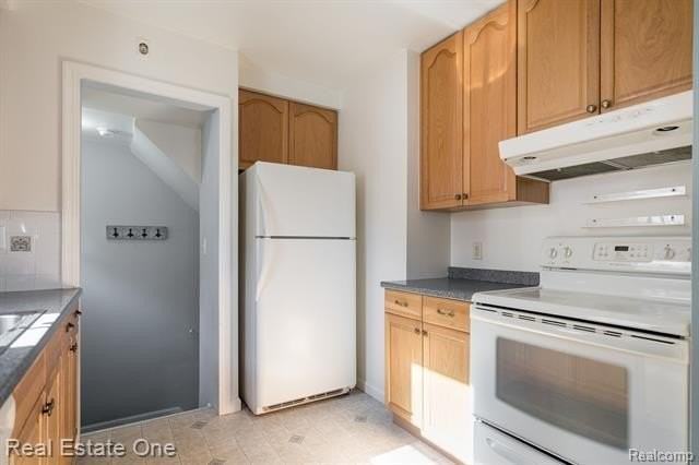 2989 Cummings Ave - Photo 7 of 19