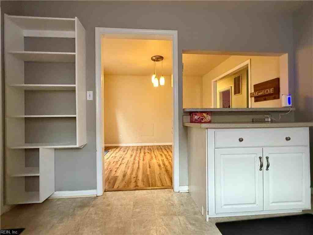 105 Astrid Ln - Photo 6 of 14