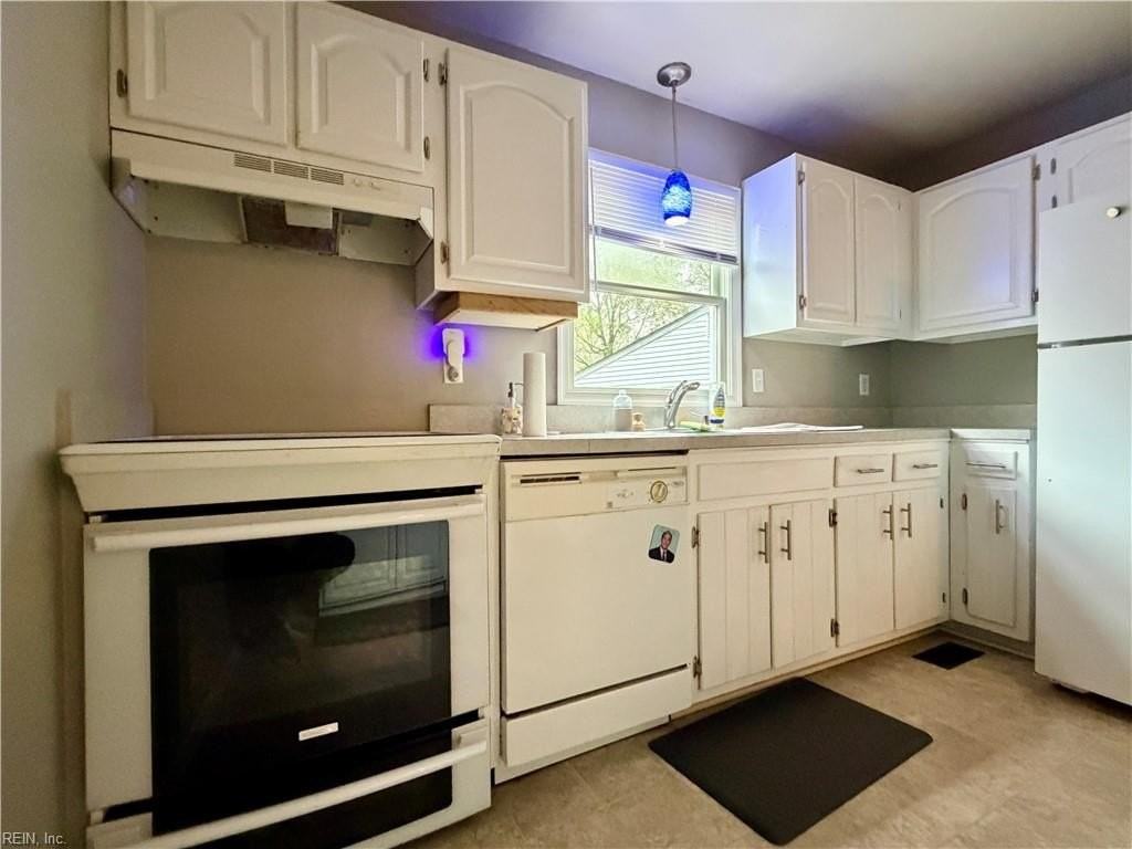 105 Astrid Ln - Photo 7 of 14