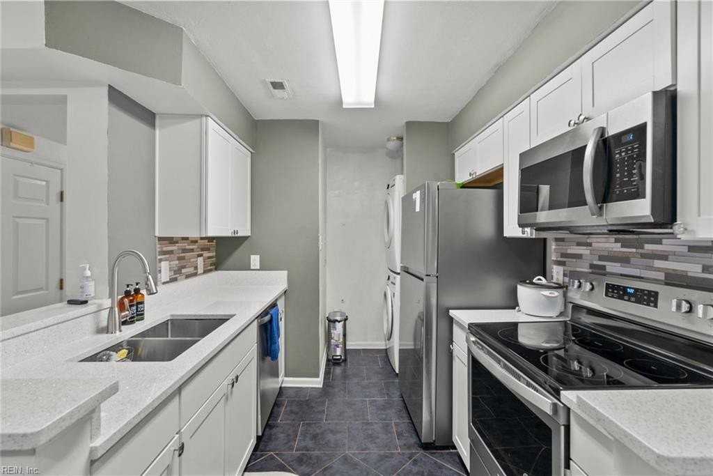 777 Drift Tide Drive - Photo 5 of 23