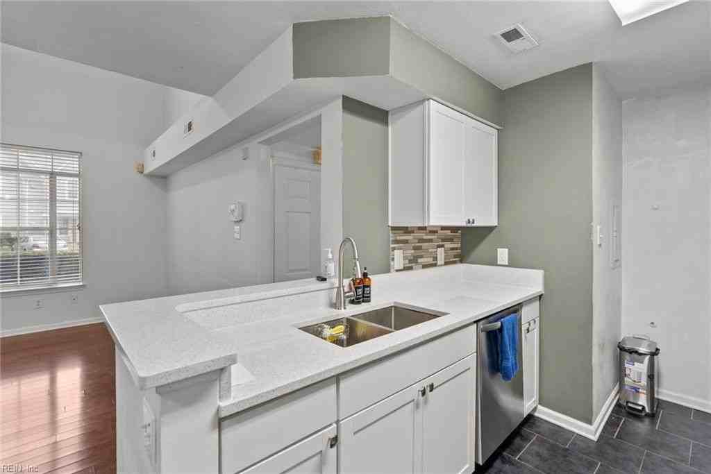 777 Drift Tide Drive - Photo 6 of 23