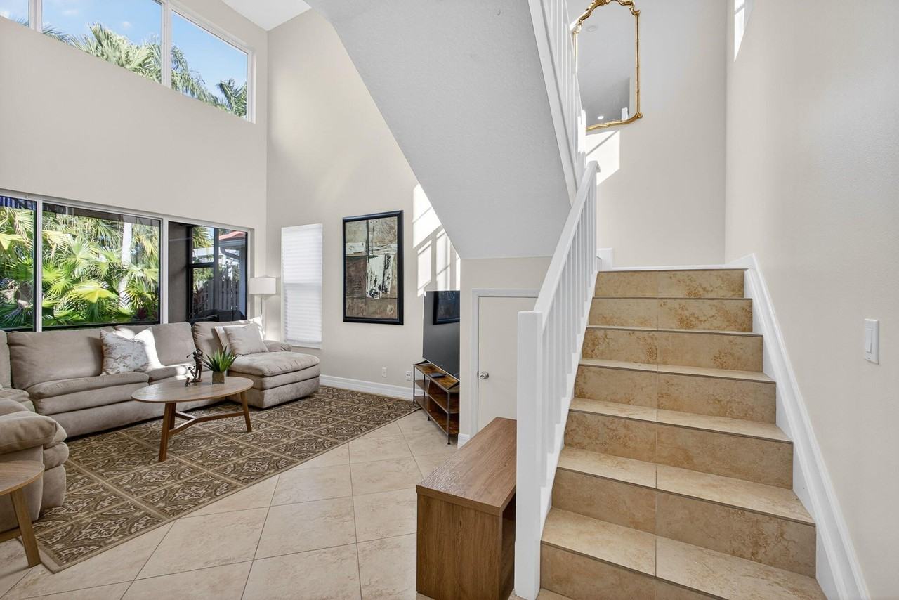 8400 Heritage Club Dr - Photo 7 of 50