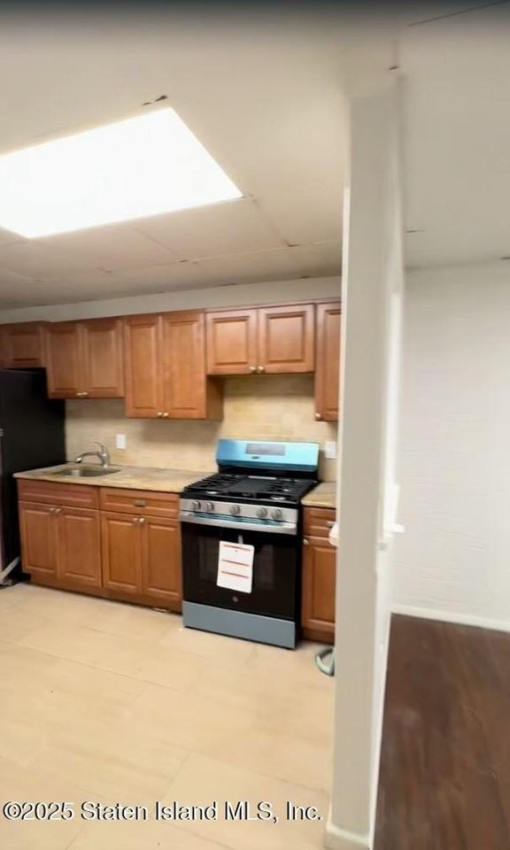 1255 Bay Street #1 - Photo 5 of 39