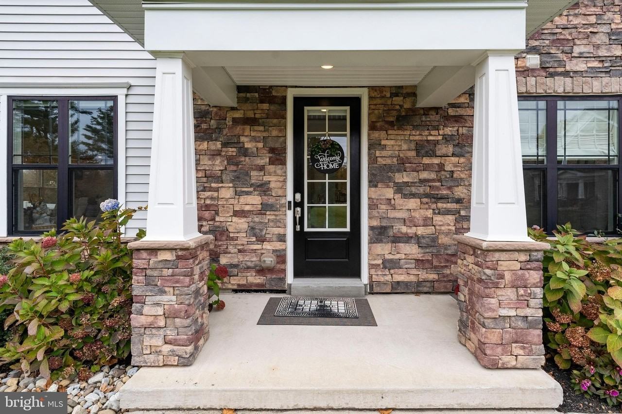 36 Dogleg Ln - Photo 2 of 50