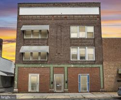 727 E Market St - Photo 1 of 1