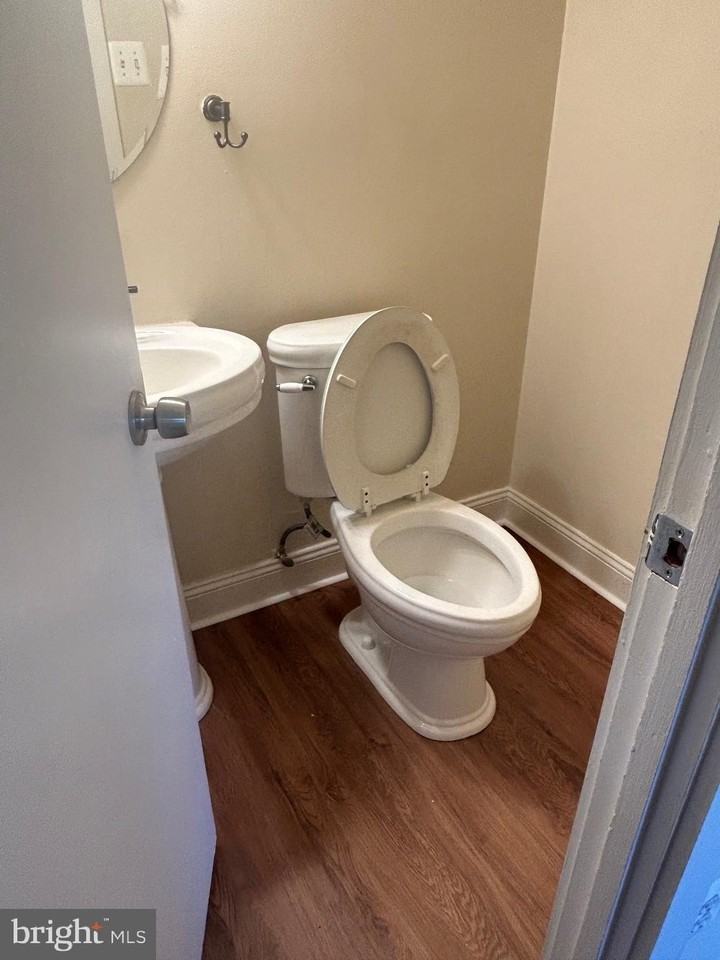 10142 Fair Woods Dr - Photo 3 of 17