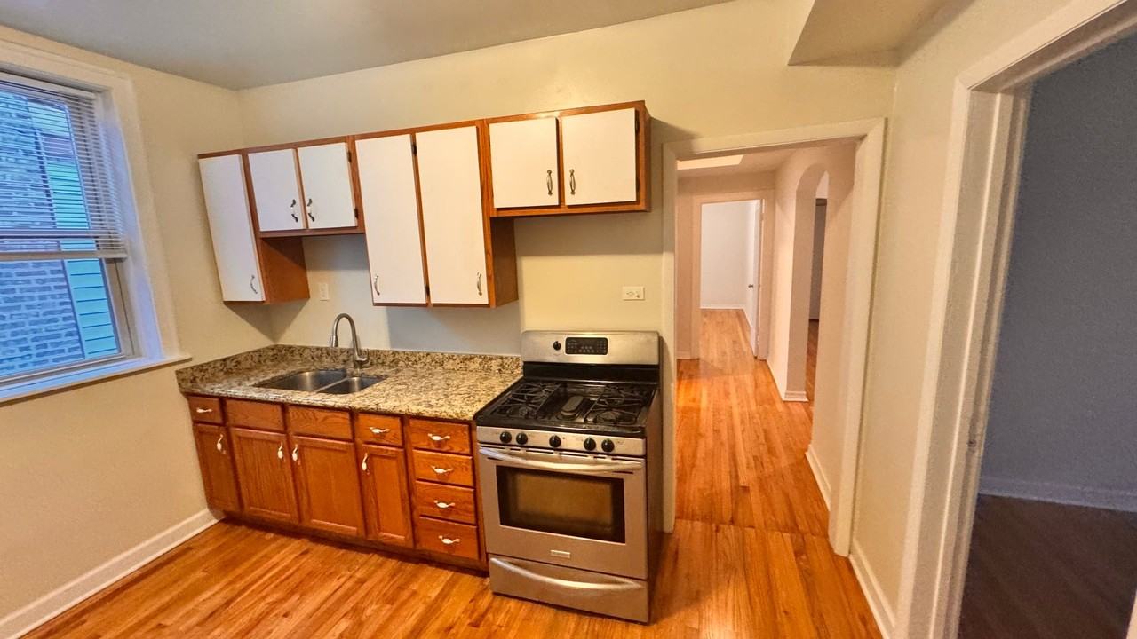 4357 N Drake Ave - Photo 6 of 17