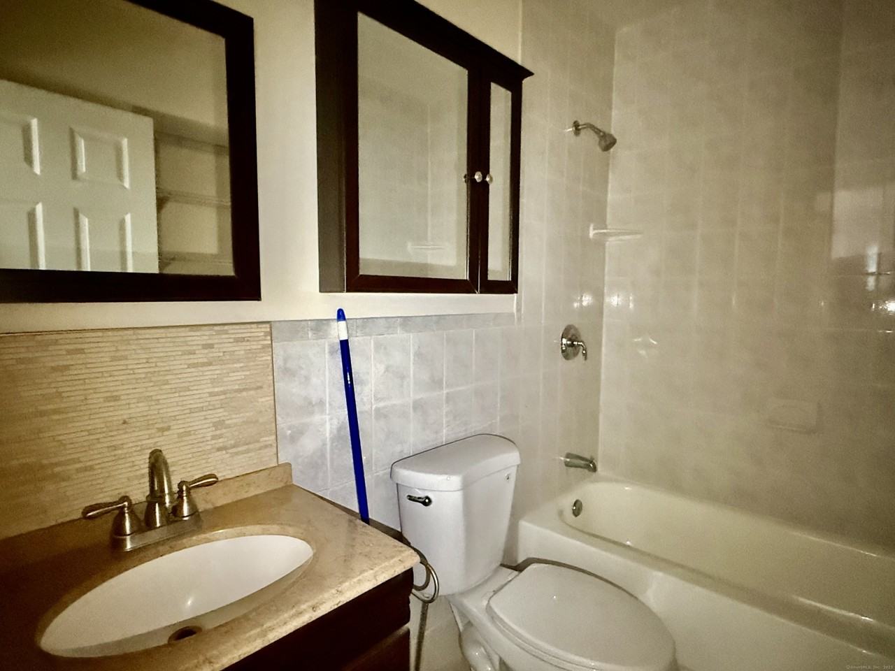 39 North St - Photo 4 of 9