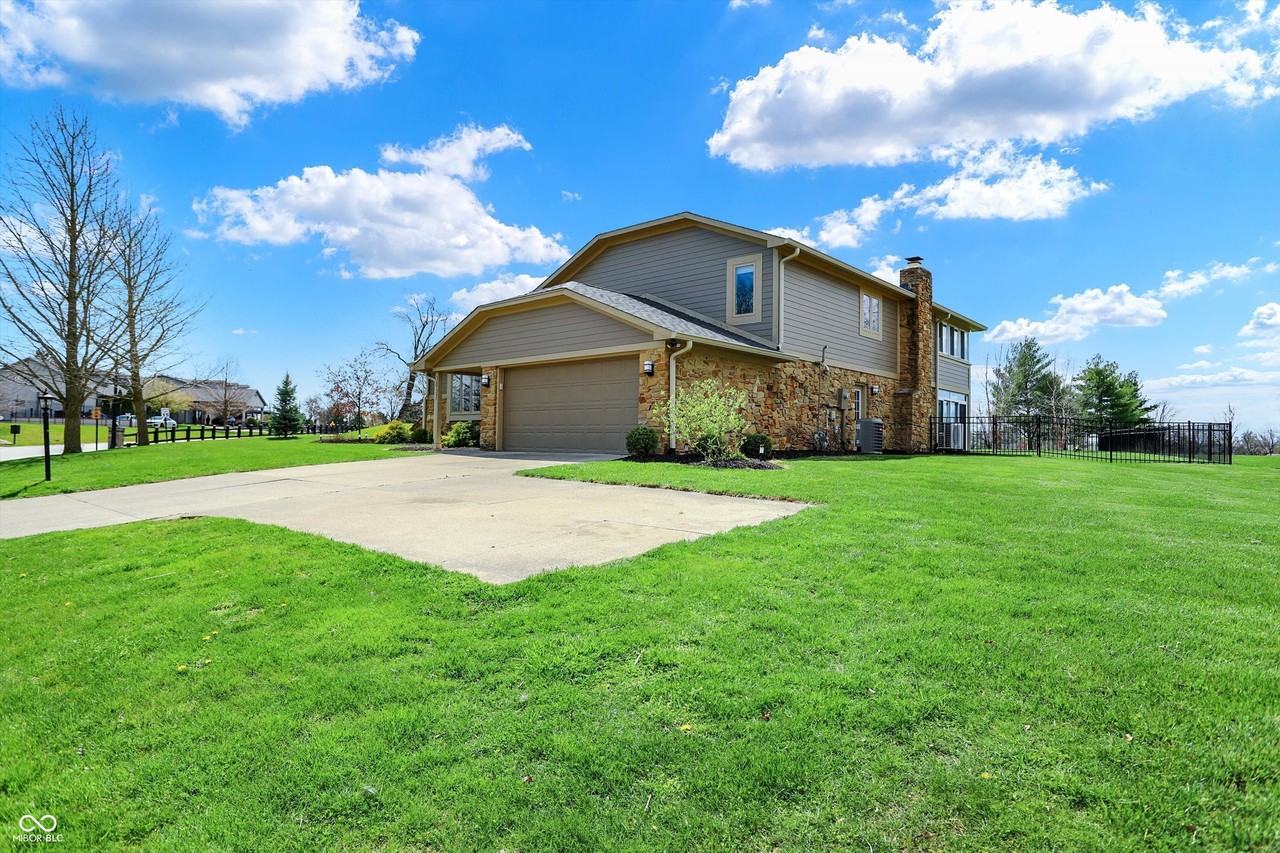 3037 Golfview Drive - Photo 6 of 47