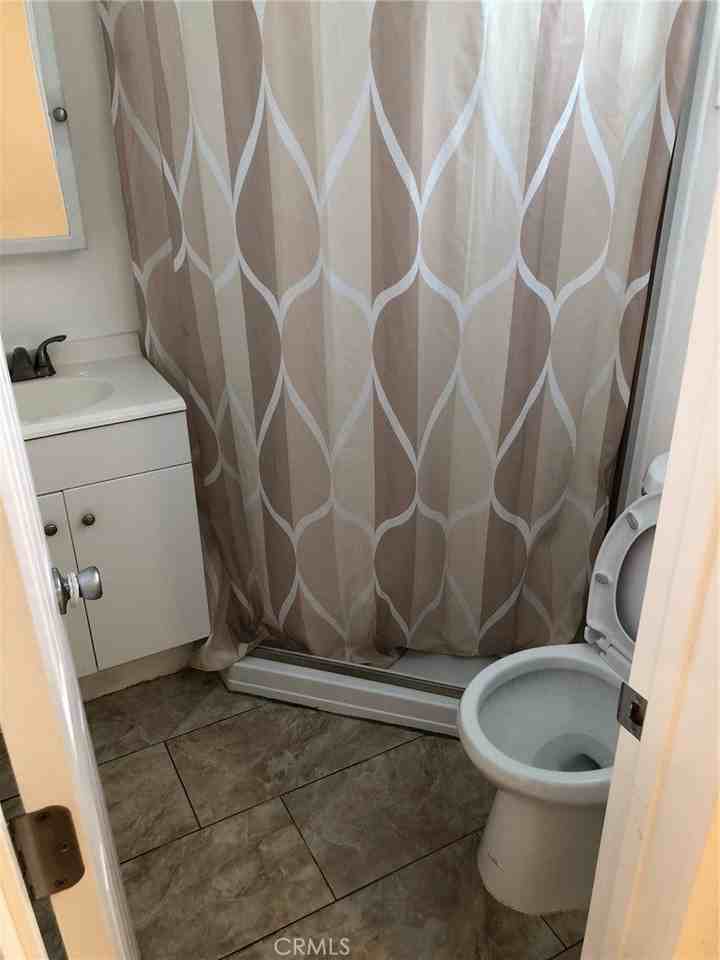 410 N Adams St - Photo 4 of 4