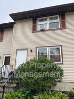 featured image of 7-9 Eden Dr #9