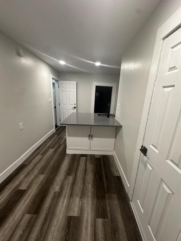 526 South 10th Avenue - Photo 3 of 13