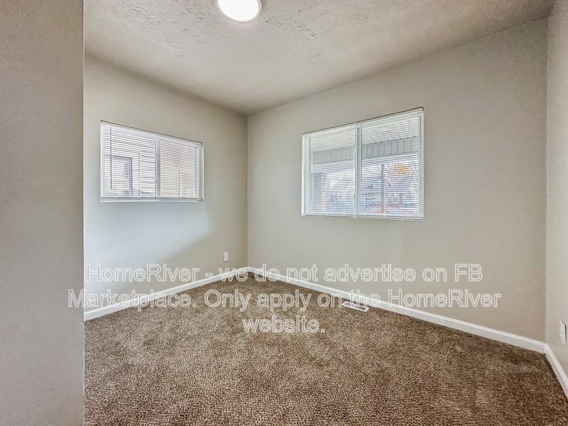 832 S 38th St - Photo 6 of 21