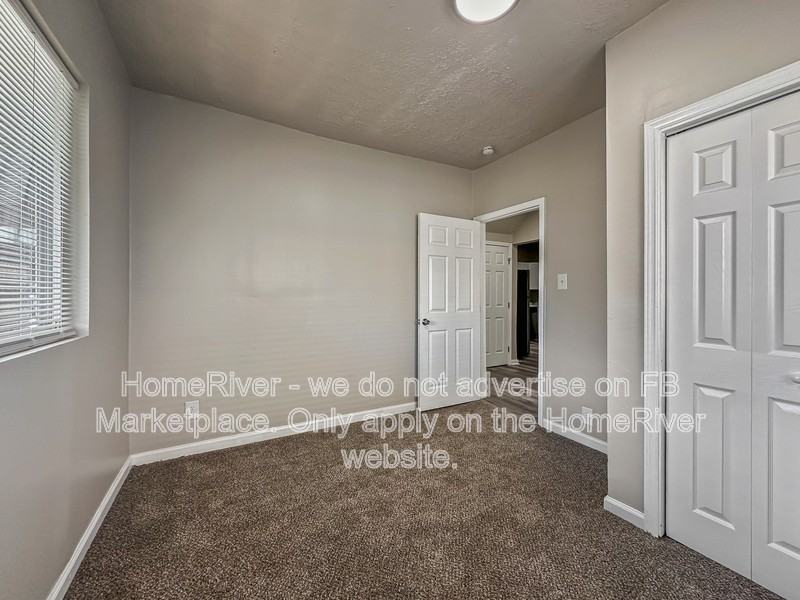 832 S 38th St - Photo 7 of 21