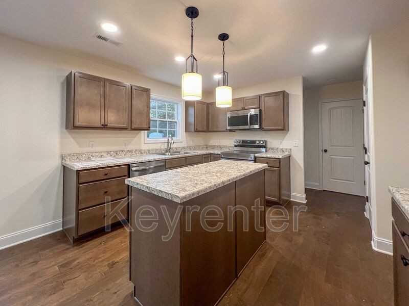 6025 Memory Hill Ln - Photo 6 of 18