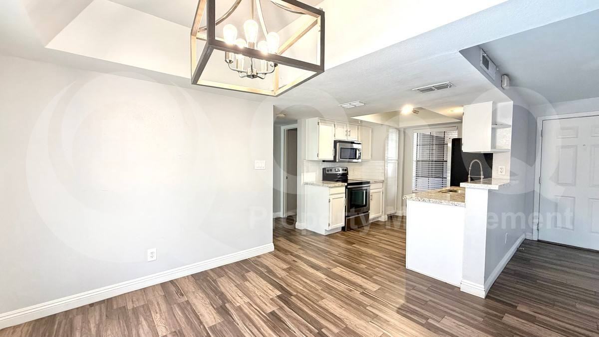 1211 N Miller Rd #149 - Photo 5 of 10