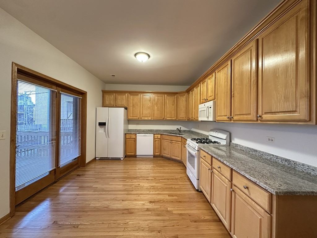 4101 North Kenmore Avenue #2S - Photo 2 of 21