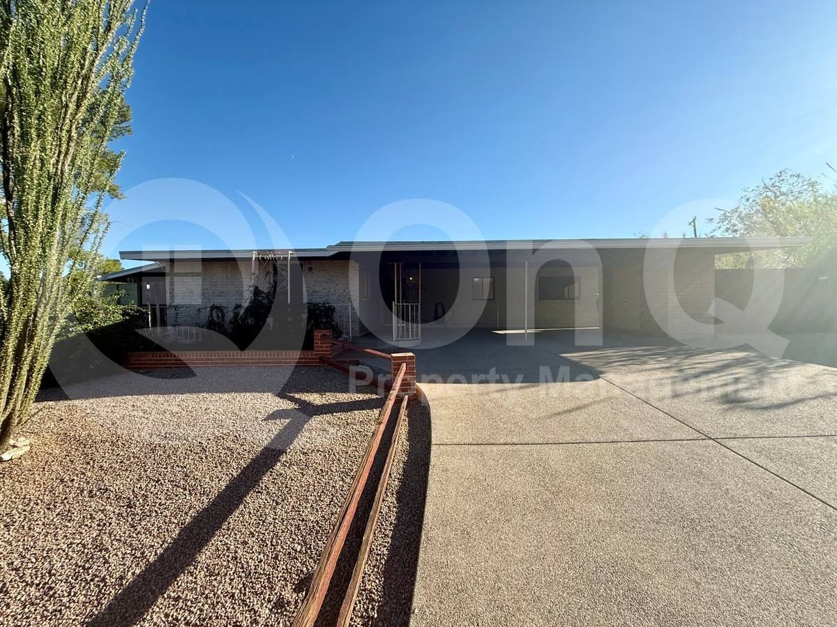 6950 East Hawthorne Street - Photo 2 of 10