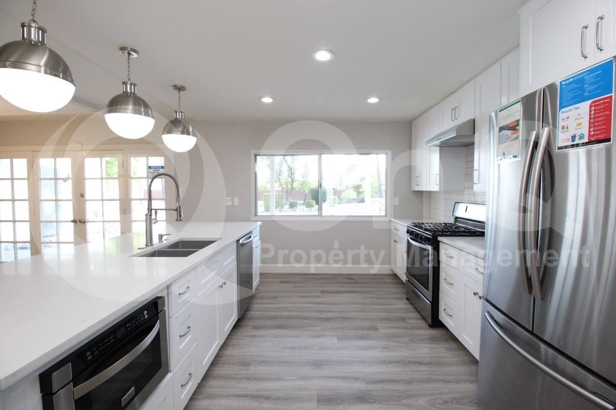 6149 E Delcoa Ave - Photo 3 of 10