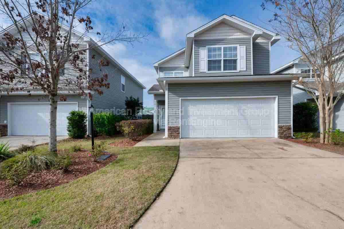 116 Matt Blvd - Photo 2 of 10