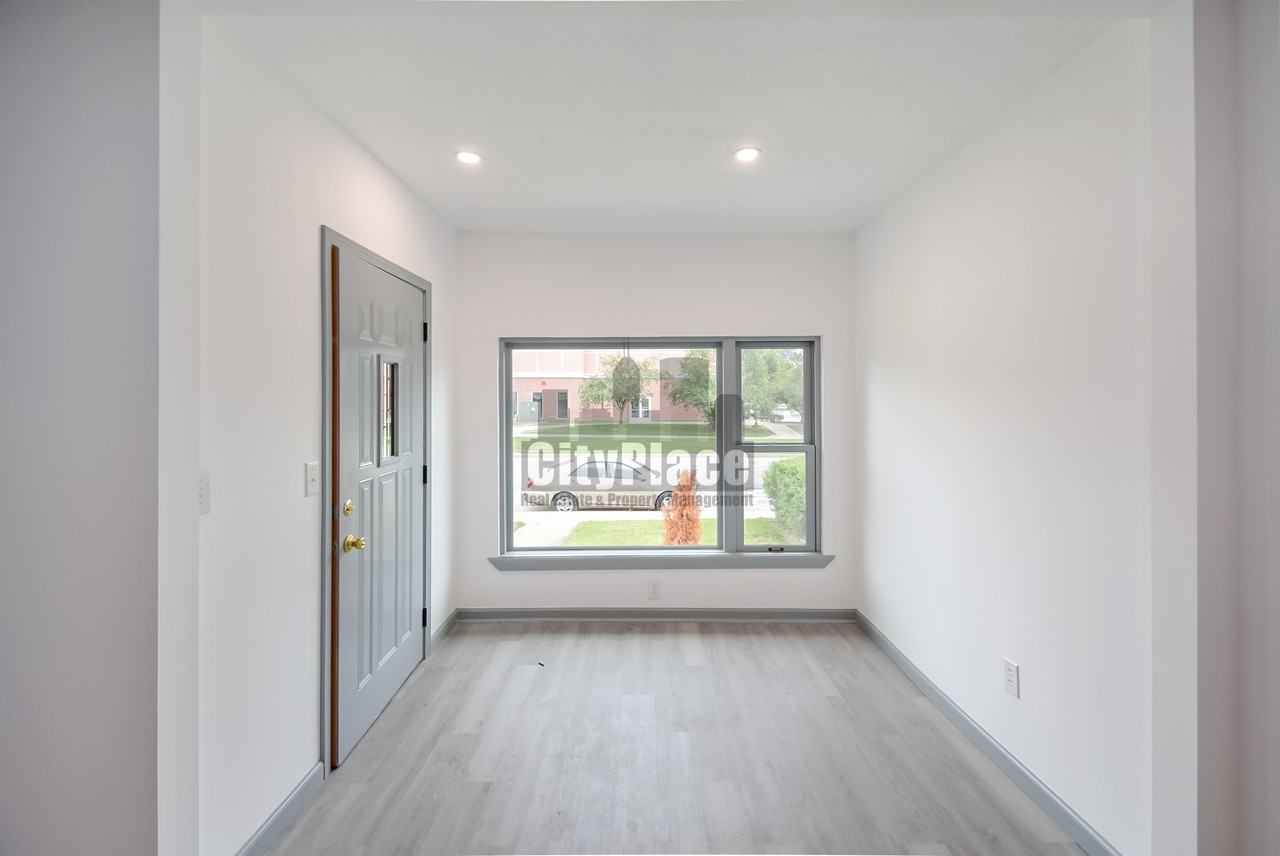 1644 Dr Andrew J Brown Avenue - Photo 7 of 15