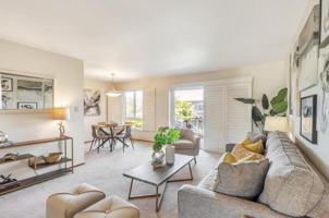 featured image of 802 N Delaware St