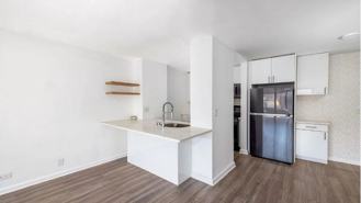 200 E 27th St #9P - Photo 1 of 1