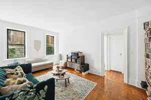 featured image of 333 4th St