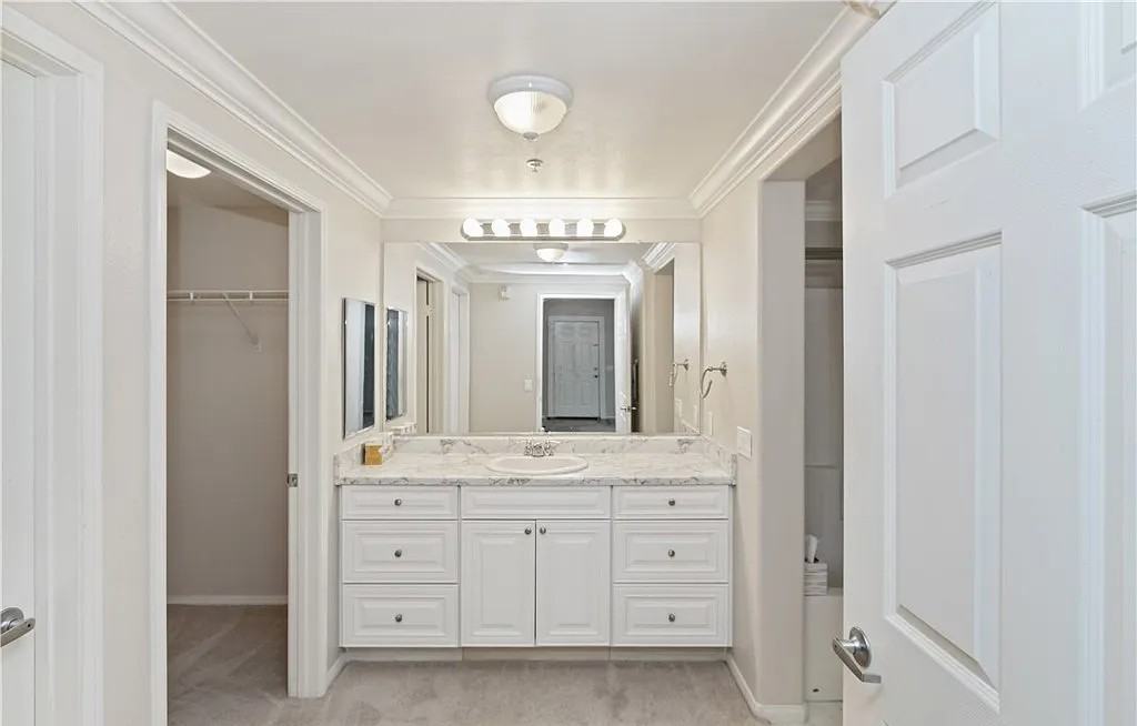 31387 Taylor Ln - Photo 2 of 29