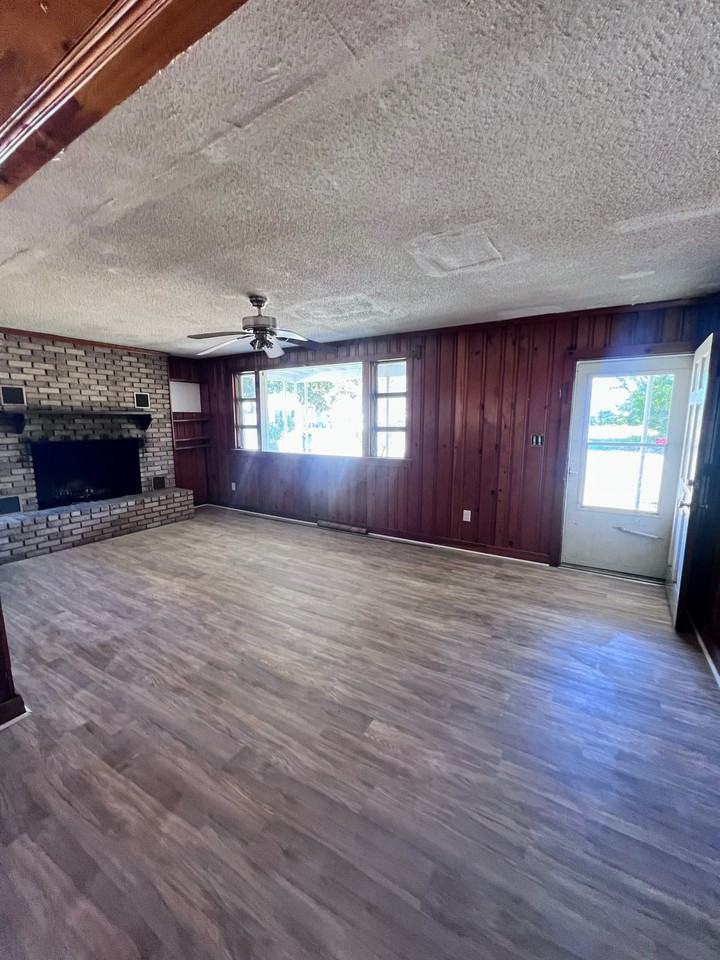 407 19th Ave N - Photo 6 of 29