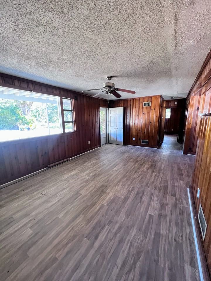 407 19th Ave N - Photo 7 of 29